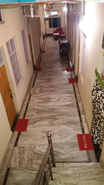 Shri Shyam Sheba Ashram Guest house Vrindavan