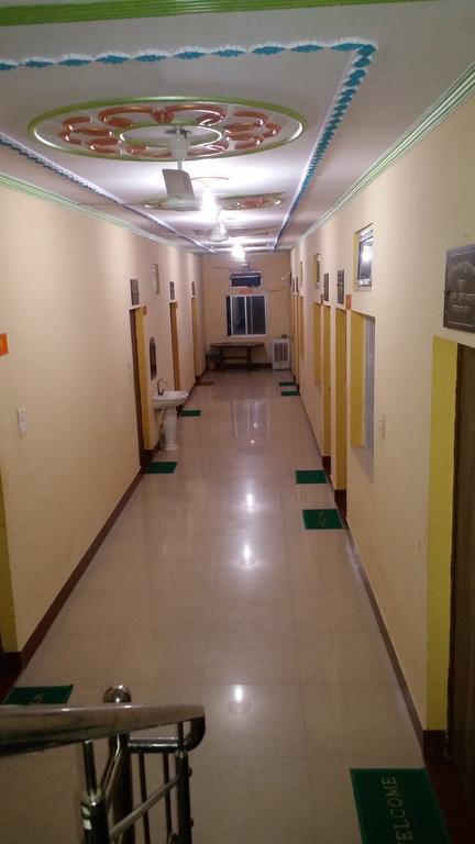 Shri Shyam Sheba Ashram * Vrindavan